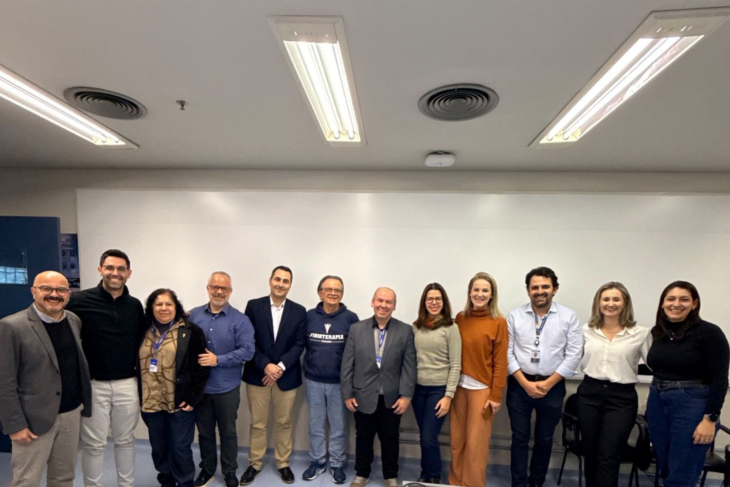 Docente apresenta experiências do curso de Fisioterapia da Univates em encontro do CREFITO-5