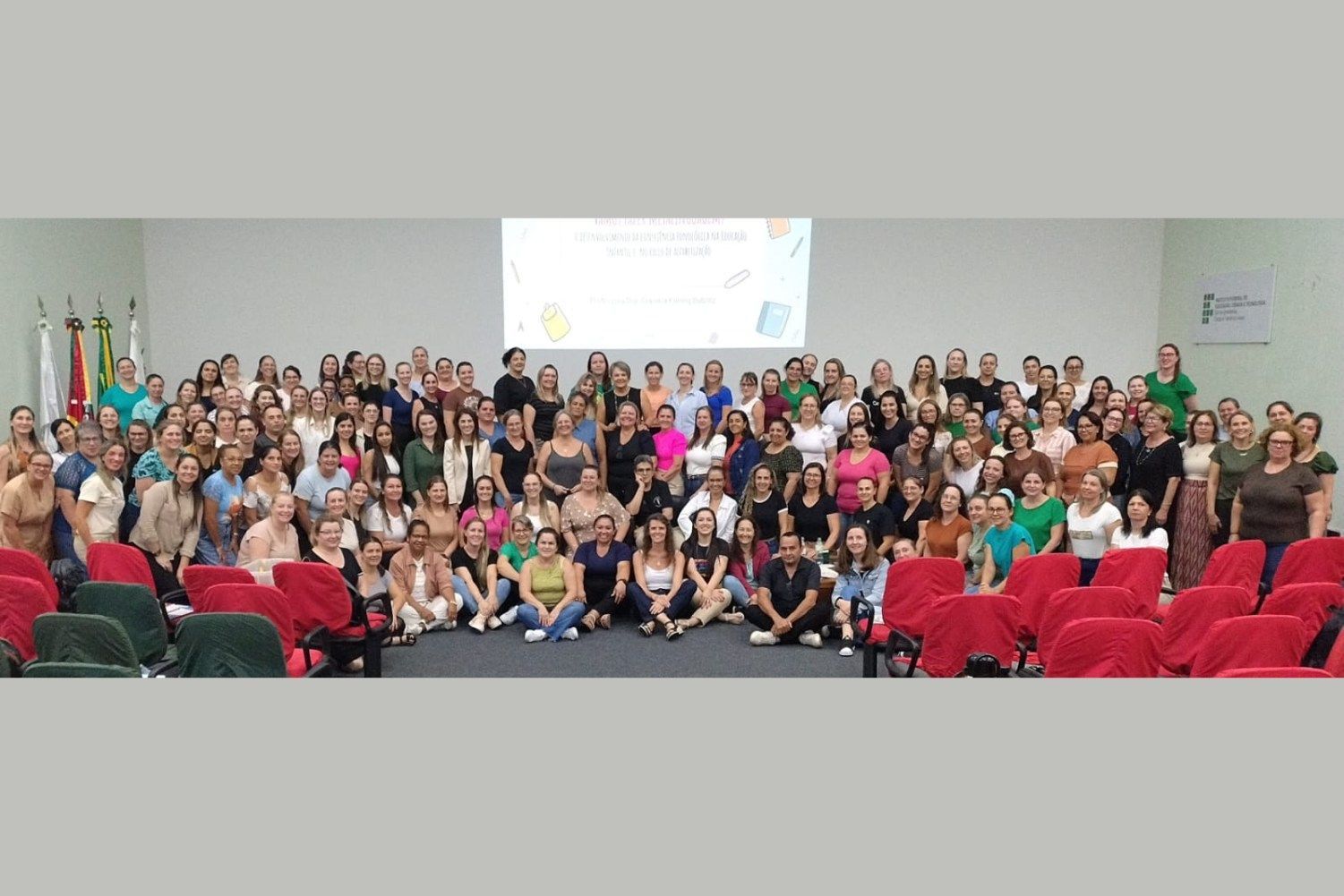 Prefeitura de Venâncio Aires e Univates promovem formação continuada para professores da rede municipal,com foco em alfabetização, computação e práticas pedagógicas