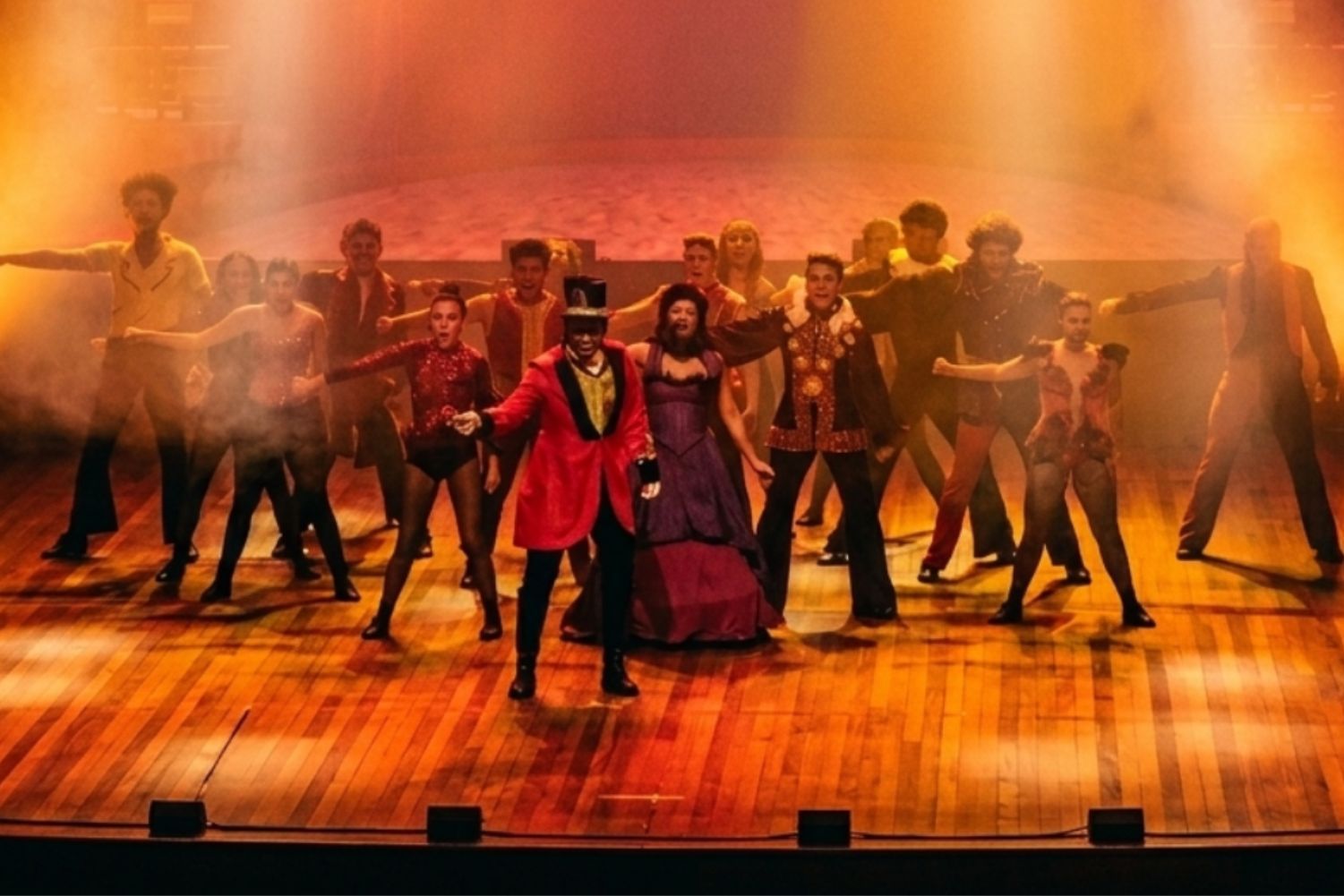 Espetáculo levará os maiores sucessos da música e do cinema ao Teatro Univates