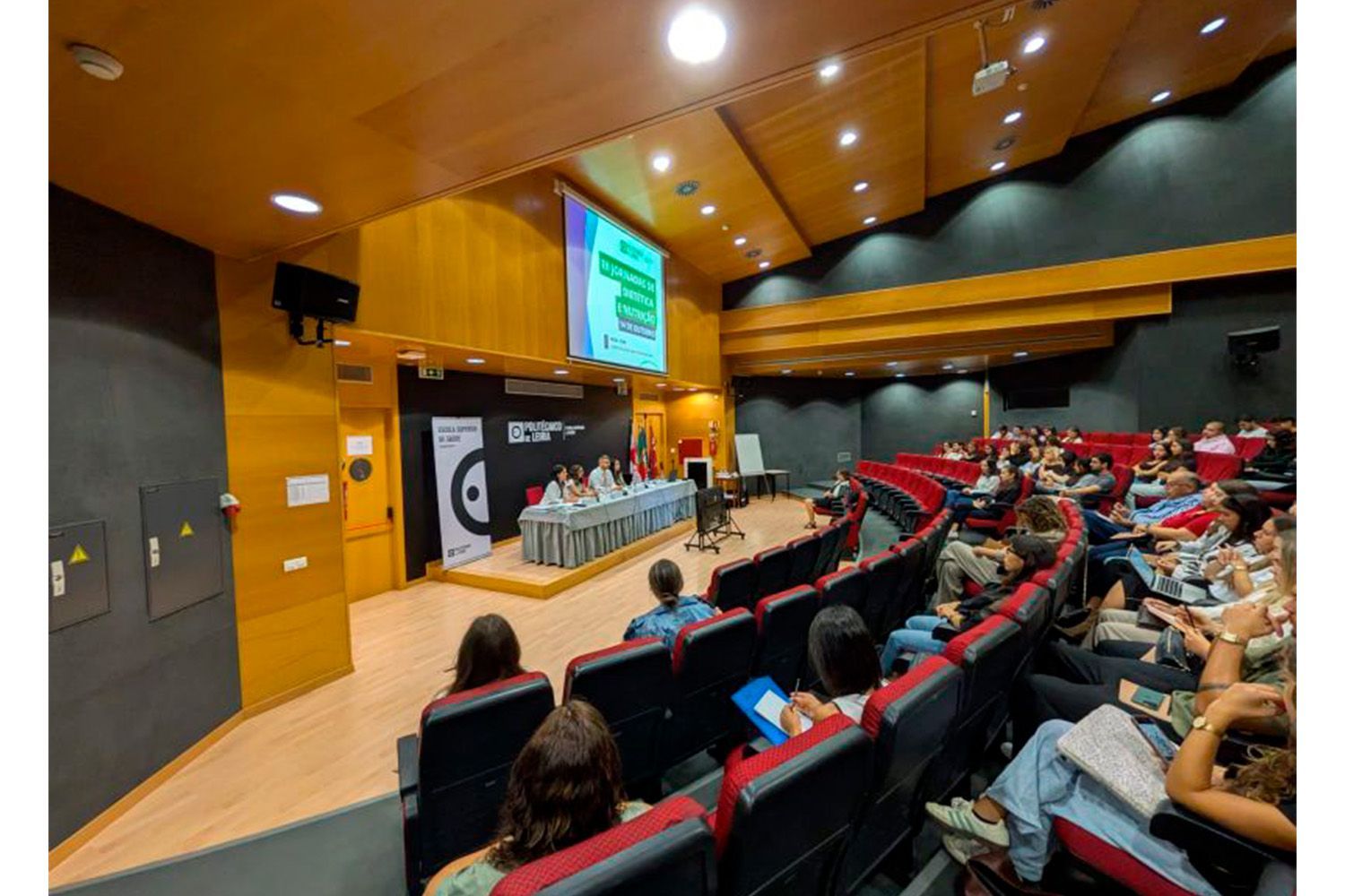 Professora da Univates participa de evento internacional sobre Dietética e Nutrição