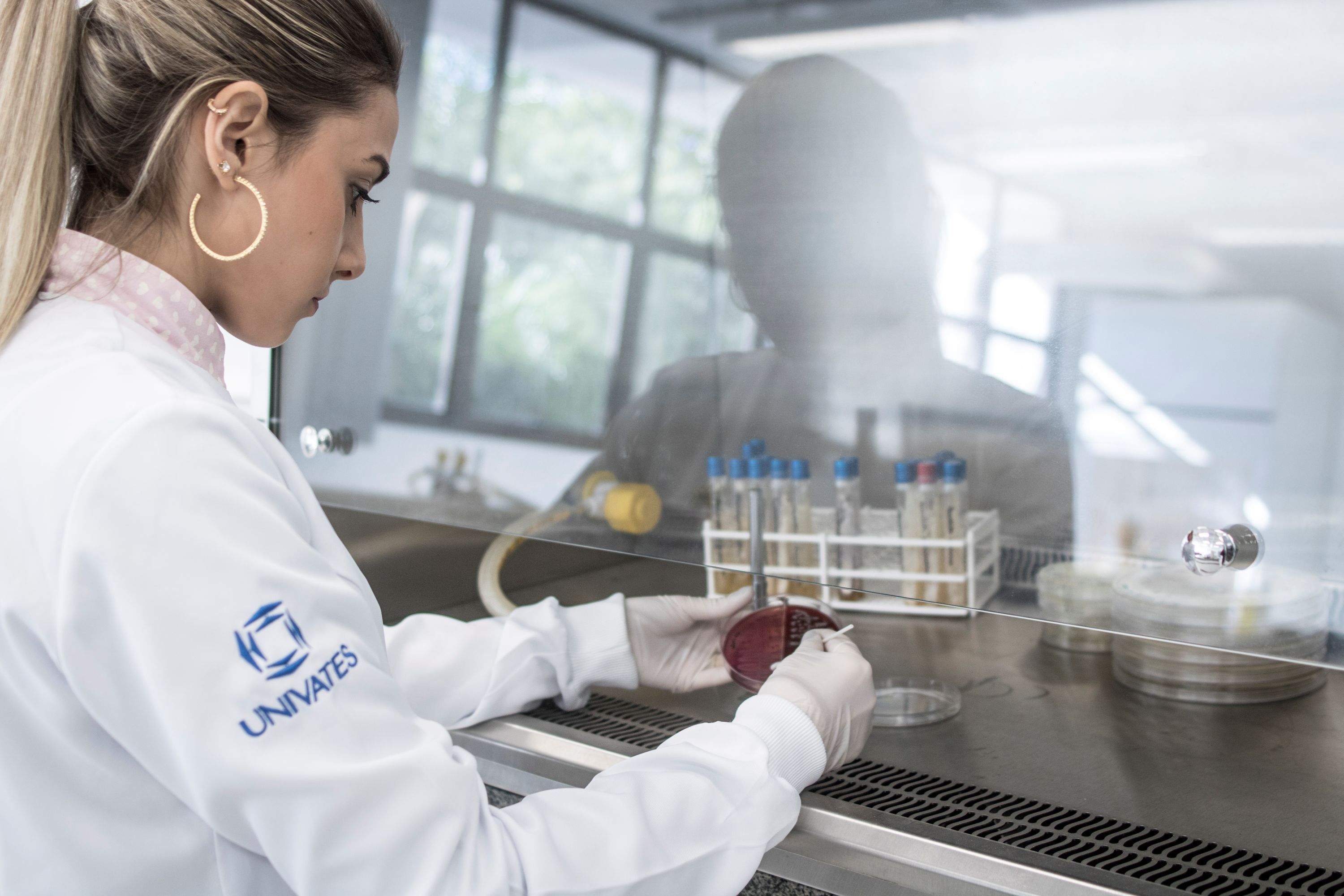 Por que cursar Biomedicina?