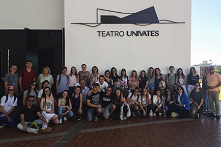 Alunos e professor da escola italiana Liceo Linguistico Cadore visitam a Univates
