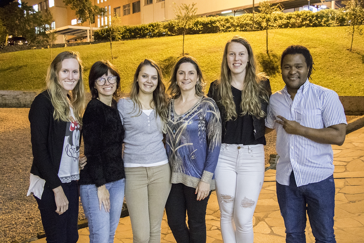 Síntia Ahlert, Fabiane Olegário, Andressa Klein, Cláudia Horn, Stéfani Taís Osterkamp e José Diaz 