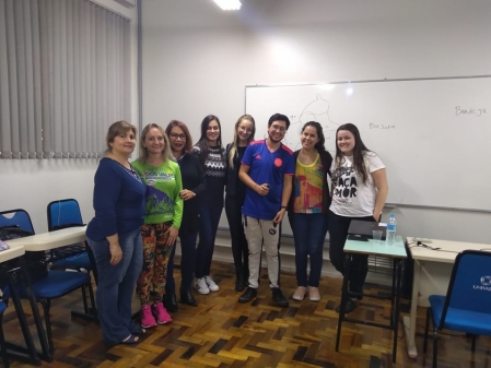Univates Idiomas recebe intercambista colombiano