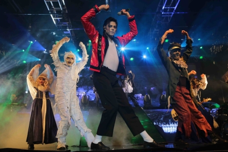 Com um dos maiores tributos do mundo a Michael Jackson, Rodrigo Teaser se apresenta em Lajeado