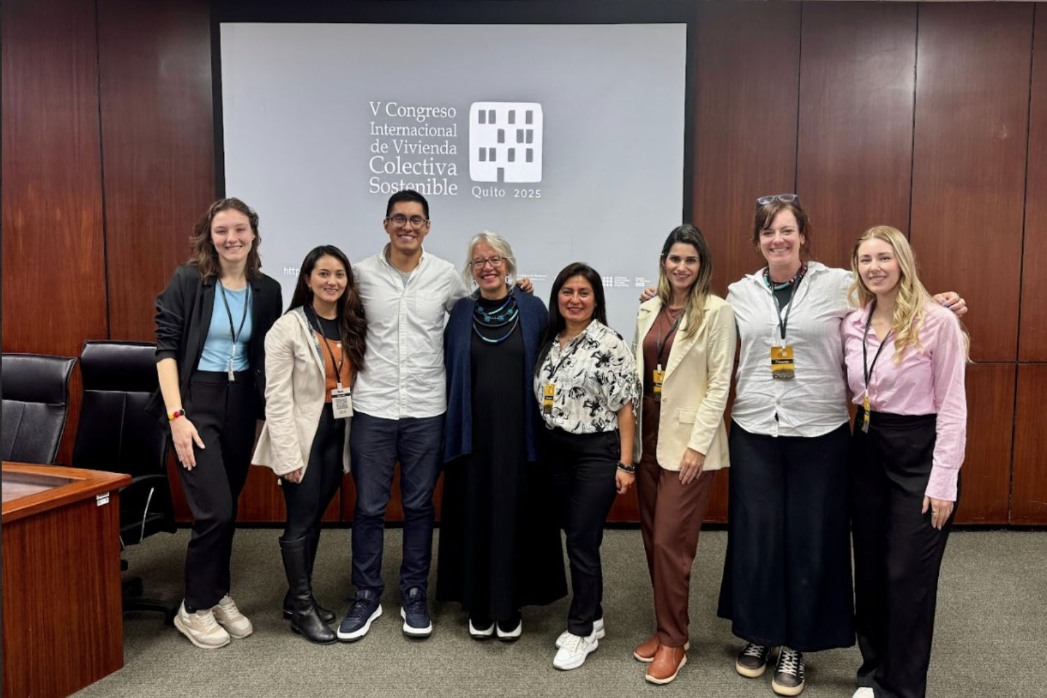Pesquisadoras da Univates participam do V Congreso Internacional de Vivienda Colectiva Sostenible, no Equador.