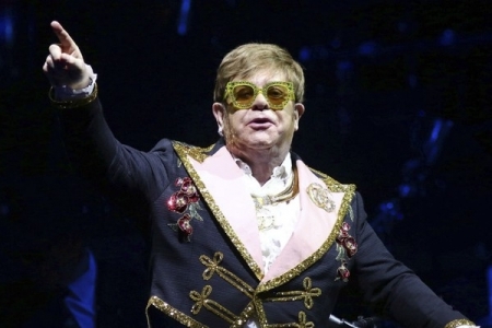 Coleo de selo de Elton John relembra principais discos do cantor