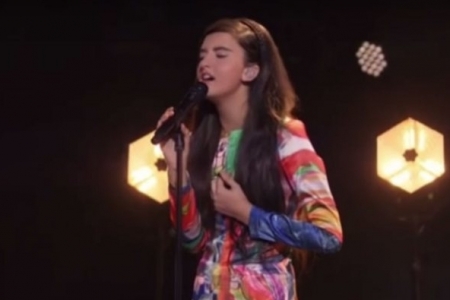 Garota de 13 anos faz cover de Bohemian Rhapsody no America's Got Talent