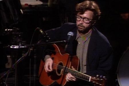 H exatos 28 anos, Eric Clapton gravava seu histrico Acstico MTV