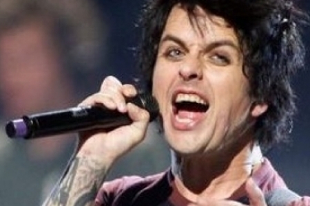 Billie Joe Armstrong, do Green Day, regrava clssico Kids in America