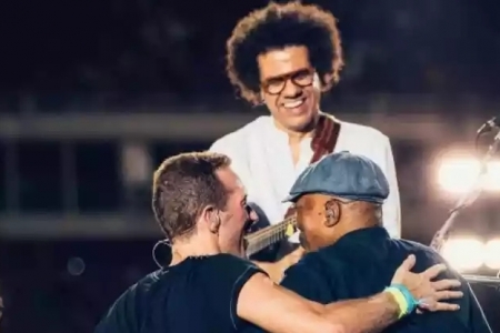 Coldplay se despede do Brasil com Milton Nascimento em show emocionante