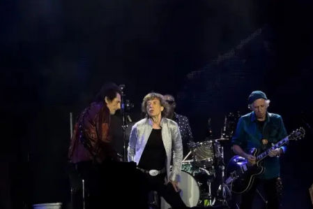 Tabloide ingls diz que Rolling Stones podero voltar  Copacabana em 2025