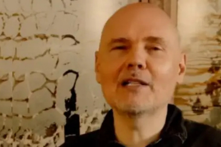 Billy Corgan, dos Smashing Pumpkins, fala portugus atravs da magia da IA